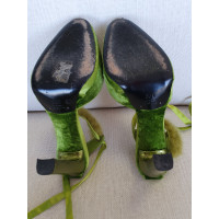 Gucci Sandalen aus Pelz in Grün