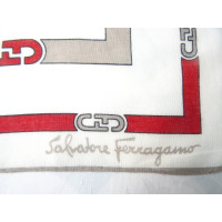 Salvatore Ferragamo Schal/Tuch aus Baumwolle in Rot