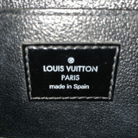 Louis Vuitton Pochette en Cuir verni en Noir