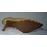 Michael Kors Pumps/Peeptoes Patent leather in Beige