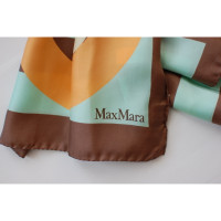 Max Mara Schal/Tuch aus Seide in Grün