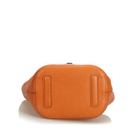 Gucci Umhängetasche aus Leder in Orange