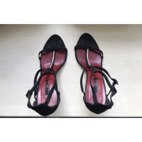 Carolina Herrera Sandalen aus Canvas in Schwarz