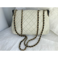 Chanel Handtasche aus Leder in Creme