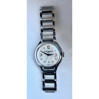 Baume & Mercier Armbanduhr aus Stahl in Weiß