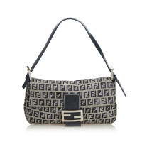 Fendi Handtasche aus Canvas in Grau