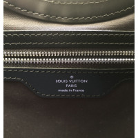 Louis Vuitton Montaigne Leather in Black