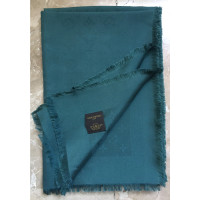 Louis Vuitton Scarf/Shawl Silk in Green