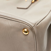 Prada Galleria Bag aus Leder in Grau