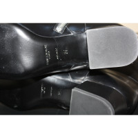 Saint Laurent Stiefel aus Leder in Schwarz