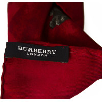 Burberry Scarf/Shawl Silk in Red