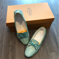 Tod's Slippers/Ballerinas Leather in Turquoise