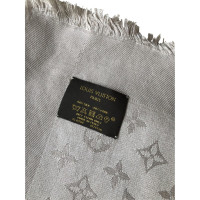 Louis Vuitton Scarf/Shawl Silk in Brown