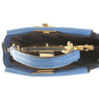 Fendi Peekaboo Bag Micro aus Leder in Blau