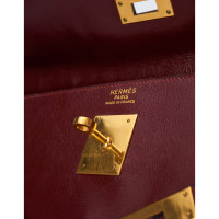 Hermès Kelly Bag 35 Leather in Bordeaux