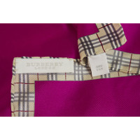 Burberry Schal/Tuch aus Seide in Fuchsia