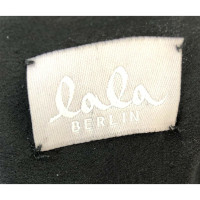 Lala Berlin Kleid aus Seide in Schwarz