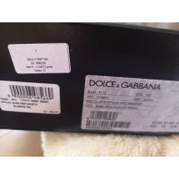 Dolce & Gabbana Pumps/Peeptoes aus Leder in Grau
