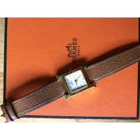 Hermès Armbanduhr aus Leder in Gold