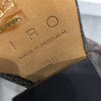 Iro Stiefeletten aus Leder in Gold