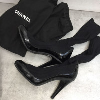Chanel Enkellaarzen Lakleer in Zwart
