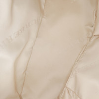 Burberry Umhängetasche aus Wildleder in Beige