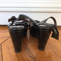 Marni Sandalen aus Lackleder in Schwarz