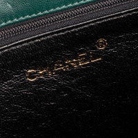 Chanel Umhängetasche aus Wolle in Grün