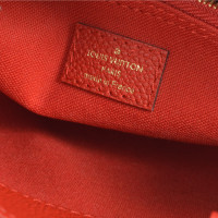 Louis Vuitton Montaigne en Cuir en Rouge