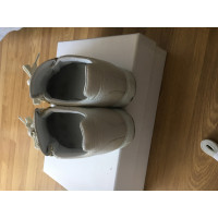 Balenciaga Chaussures à lacets en Cuir en Beige