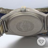 Breitling Armbanduhr aus Stahl in Gold
