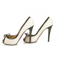Christian Louboutin Pumps/Peeptoes in Wit