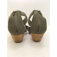 Kennel & Schmenger Sandals Suede in Olive