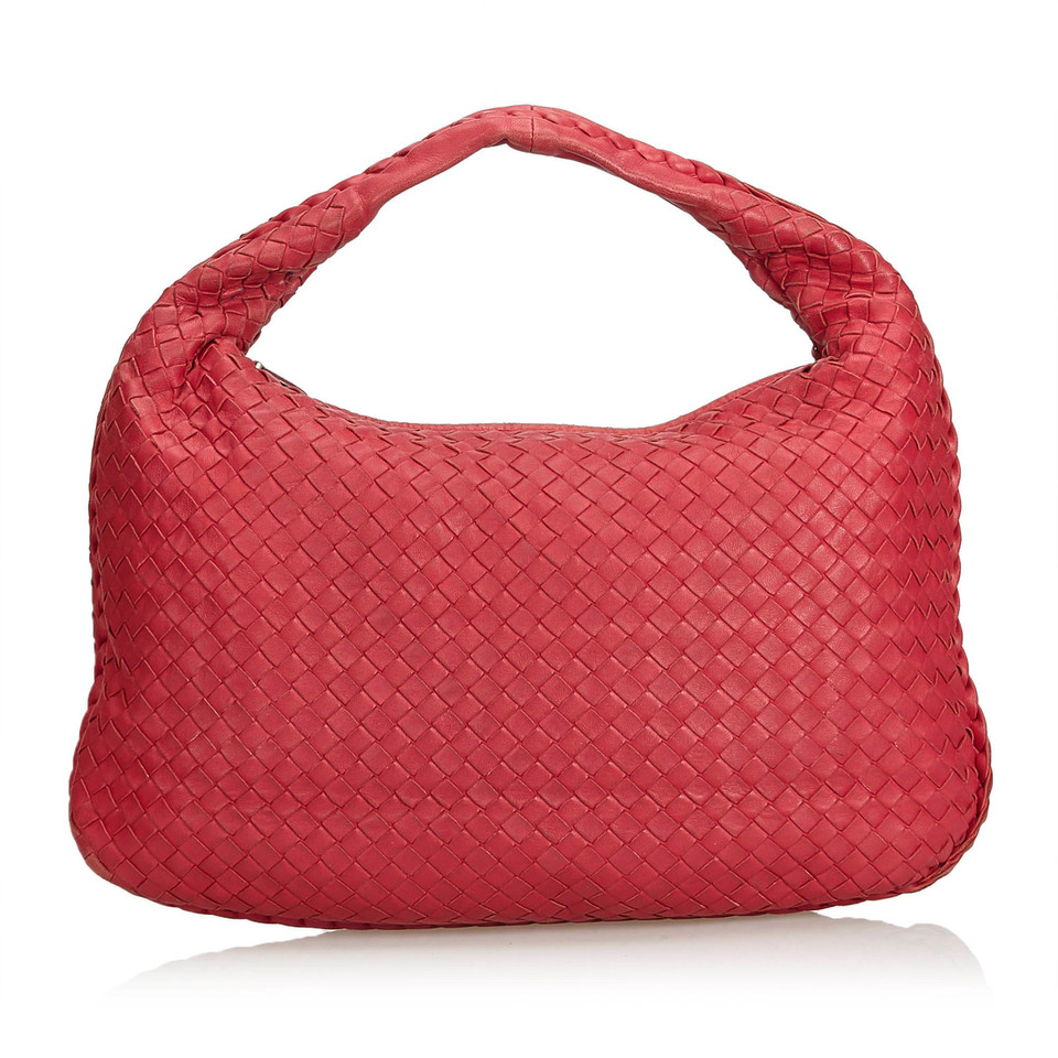 Bottega Veneta Intrecciato Hobo Bag aus Leder in Rot