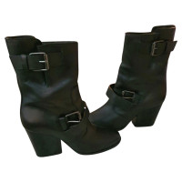 Giuseppe Zanotti Boots Leather in Black