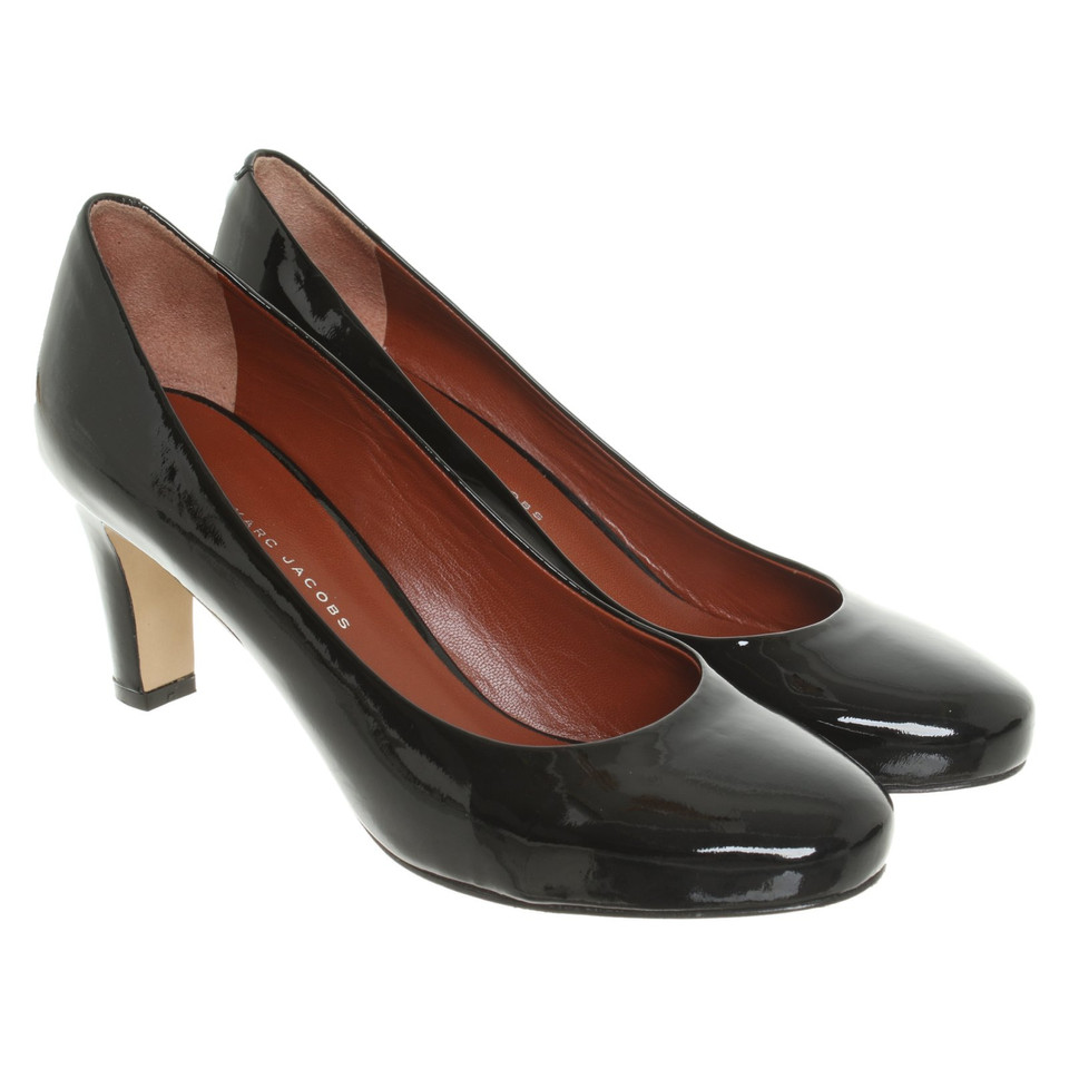 Marc By Marc Jacobs Pumps/Peeptoes Lakleer in Zwart