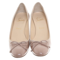 Christian Louboutin Nudefarbene Pumps