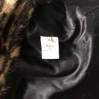 Rika Jacke/Mantel aus Pelz in Creme