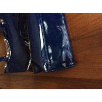 Armani Jeans Shopper in Pelle verniciata in Blu