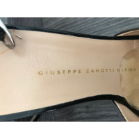 Giuseppe Zanotti deleted product