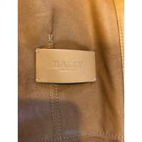 Bally Jacke/Mantel aus Leder in Ocker