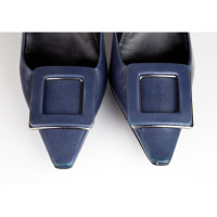 Roger Vivier Pumps/Peeptoes Leather in Blue