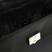 Louis Vuitton Cluny MM30 aus Leder in Schwarz