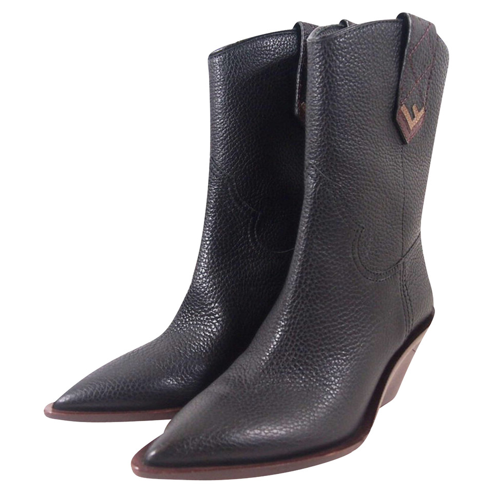 Fendi Boots Leather in Brown