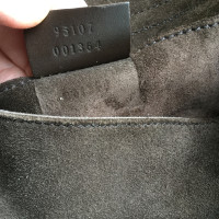 Gucci Umhängetasche aus Wildleder in Braun