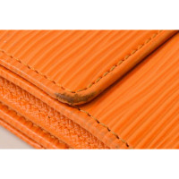 Louis Vuitton Sac à main/Portefeuille en Cuir en Orange