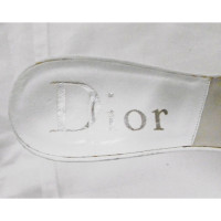 Christian Dior Slipper/Ballerinas aus Leder in Weiß