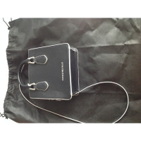 Armani Handtasche aus Leder