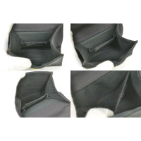 Gianni Versace Handtasche aus Wildleder in Schwarz