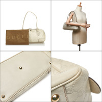 Gucci Handtasche aus Leder in Beige